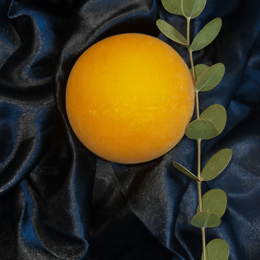 Bombe de bain fluorescente au parfum de Eucalyptus.